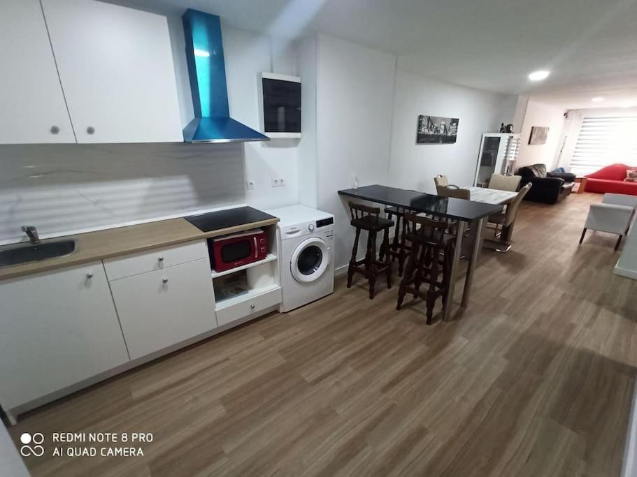 Апартаменты Apartamento Vacacional Торевьиа Экстерьер фото