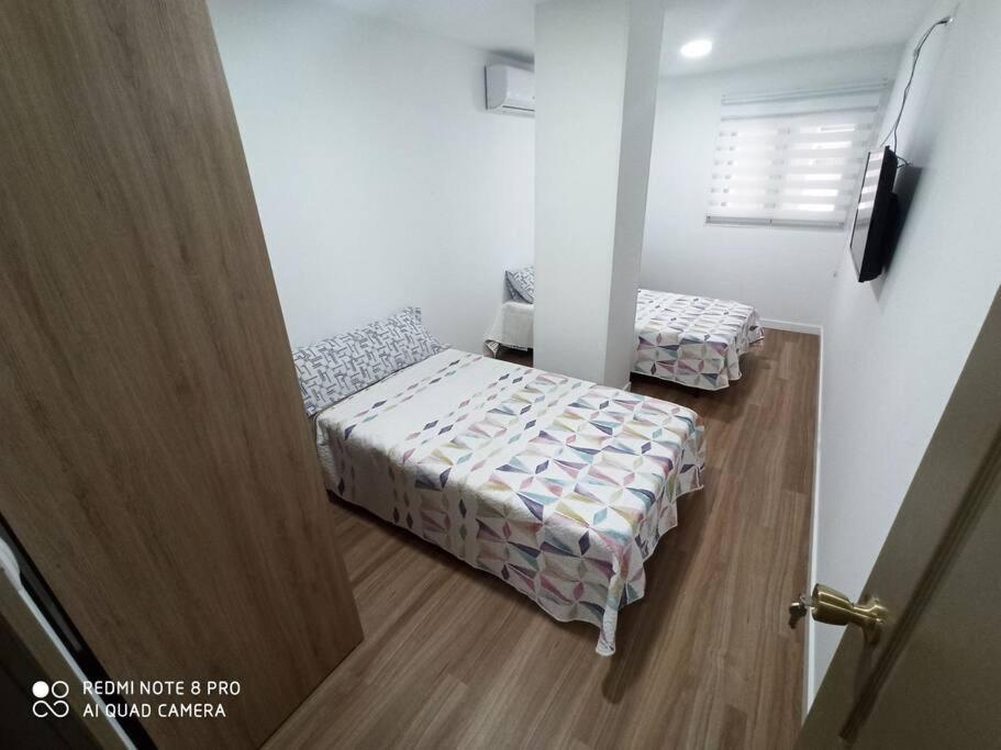Апартаменты Apartamento Vacacional Торевьиа Экстерьер фото